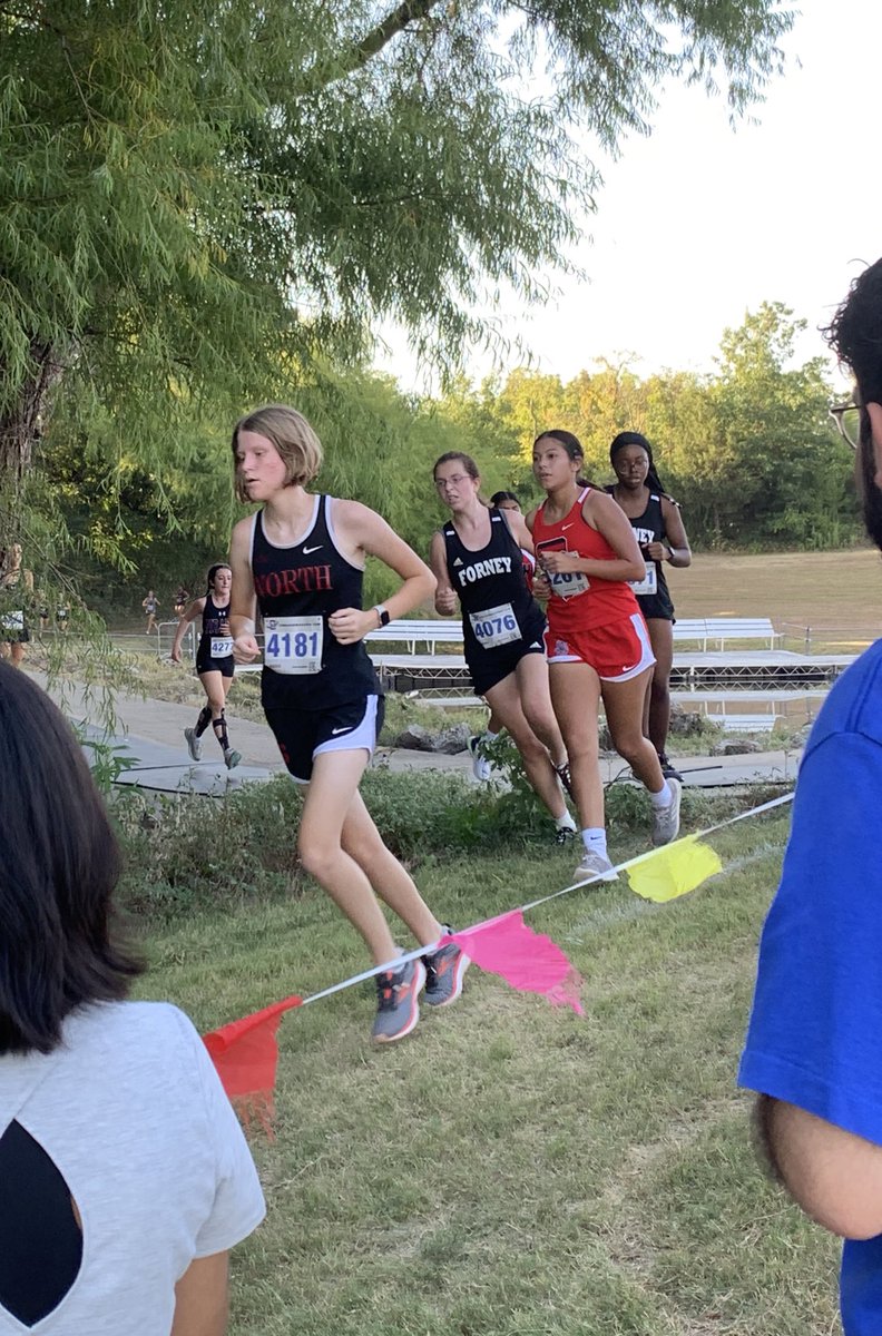 coach_fray's tweet photo. Woke up early to support our Cross Country teams this morning! #TitanUp @SGHS_Titans @sghsgirlscc @sgechs https://t.co/wln71locGp