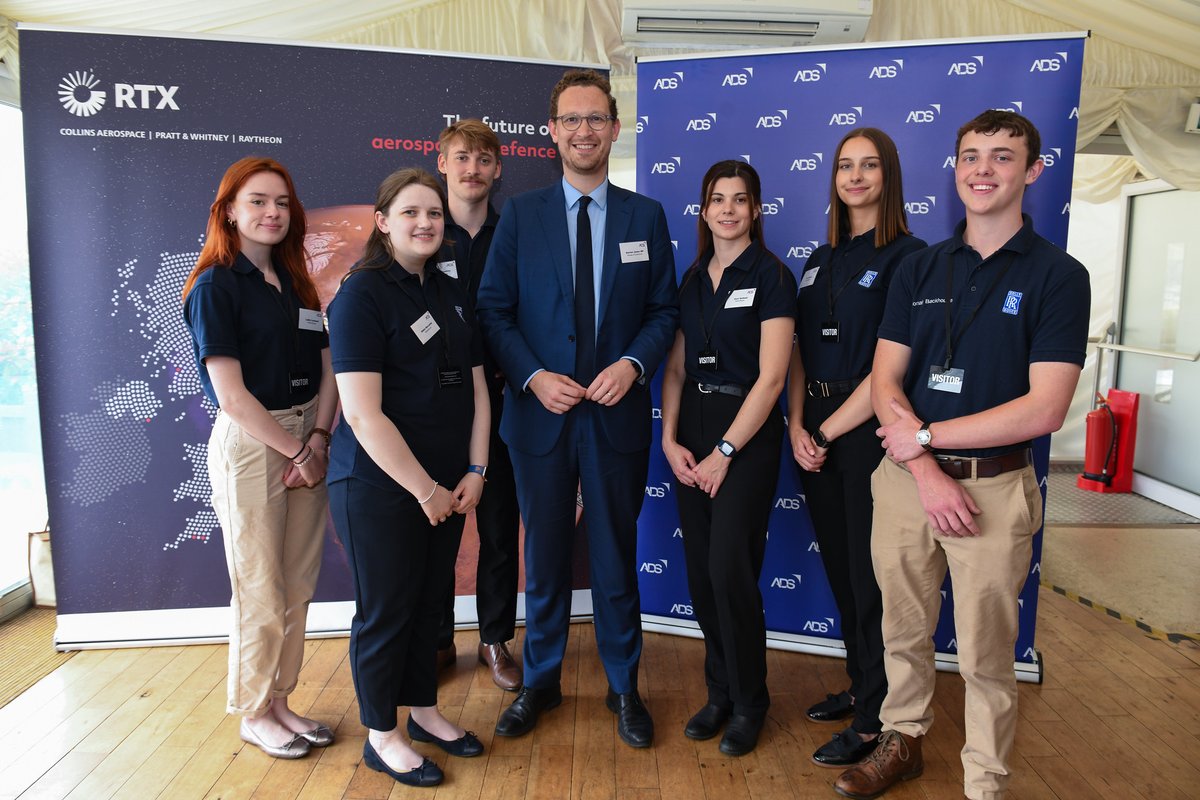 Great to meet <a href="/Airbus/">Airbus</a> and <a href="/RollsRoyce/">Rolls-Royce</a> apprentices in Westminster recently. 

Greater Bristol has a proud aerospace heritage, from the first 'planes and concord to helicopters and satellites.

Our world class cluster is now facing the future: net zero electric and hydrogen flight!