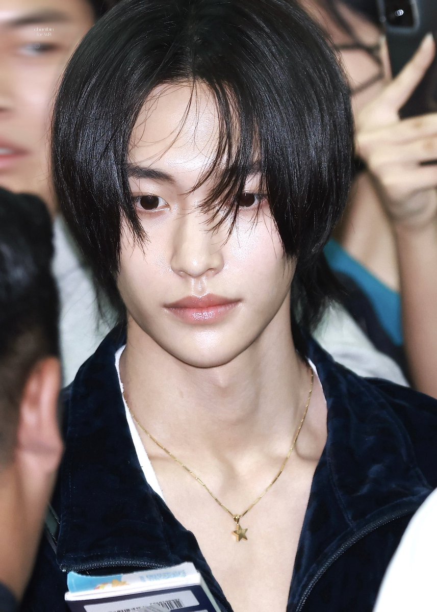 KidsStrayTheOne's tweet photo. เหมือนลีโนวผสมฮยอนจิน ㅠㅠㅠㅠ https://t.co/dNcf9C0OFH