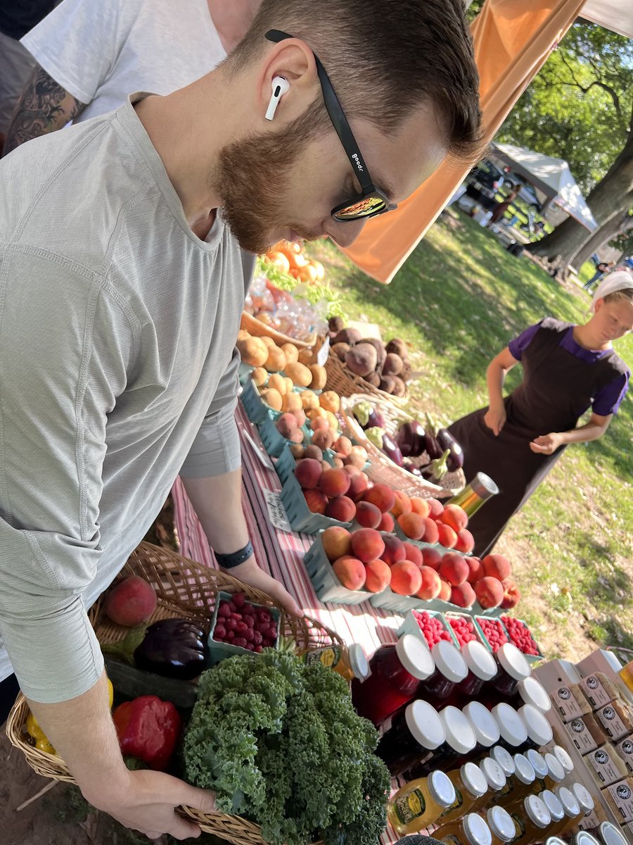 thealexkates's tweet image. gotta eat your colors #fitdevs