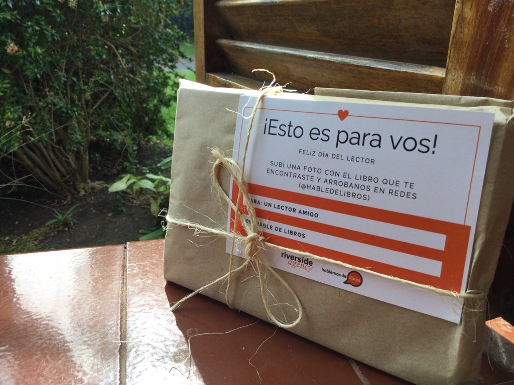 Cris Alemany (@crisalemany1) on Twitter photo Hola! Resulta que <a href="/habledelibros/">Hablemos de libros</a> <a href="/RiversideAgency/">Riverside Agency</a> piensan en vos. El 24 de agosto es el Día del Lector. Ese día voy a dejar este libro (no sé cuál es) en algún punto de la ciudad (alguna pista voy a dar). Para que lo encuentres y puedas festejar como se debe: leyendo. Hola! Resulta que <a href="/habledelibros/">Hablemos de libros</a> <a href="/RiversideAgency/">Riverside Agency</a> piensan en vos. El 24 de agosto es el Día del Lector. Ese día voy a dejar este libro (no sé cuál es) en algún punto de la ciudad (alguna pista voy a dar). Para que lo encuentres y puedas festejar como se debe: leyendo.