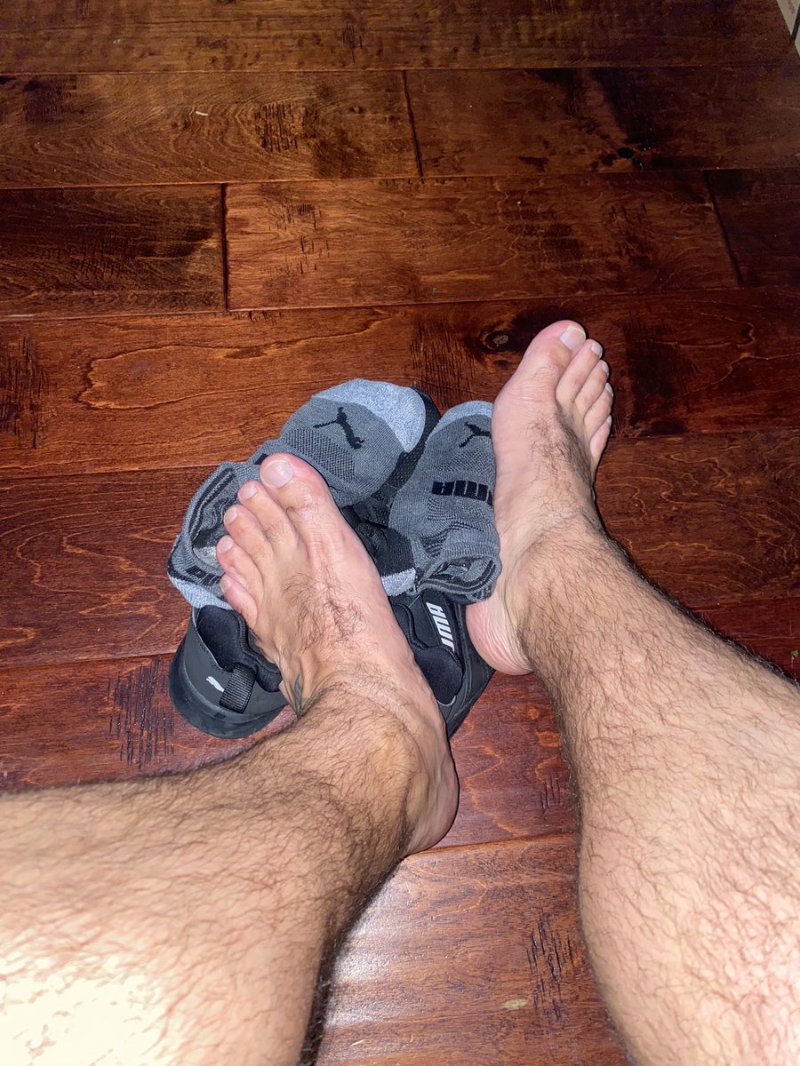 Bald_N_Bearish's tweet photo. @wehojockfeet 11.5 wide https://t.co/w0dLgt5JkZ