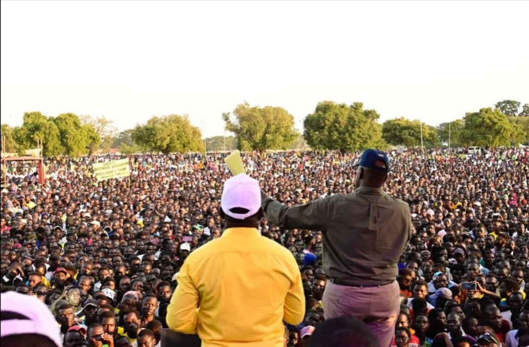 The majority of the Ugandans have already decided @mkainerugaba to lead the country come 2026.

The opposition groups were surprised seeing @mkainerugaba being welcomed by millions of people in Teso.
@_TeamChairman