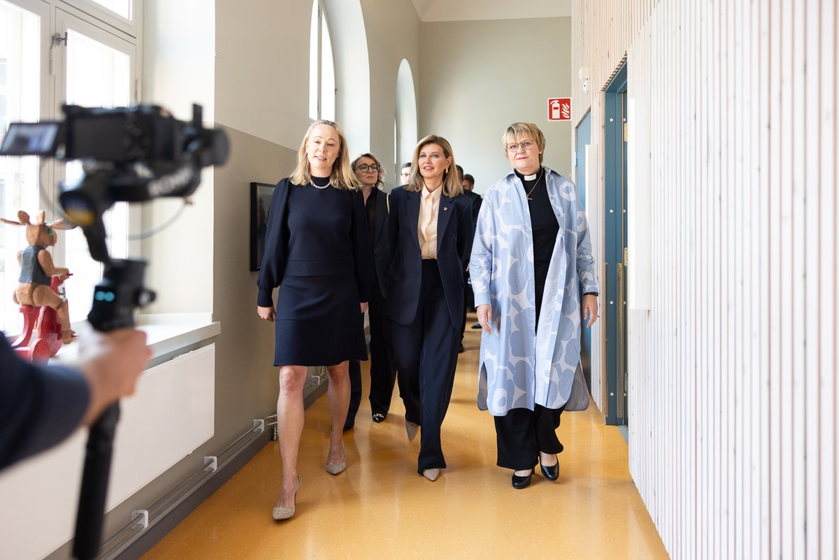 ZelenskaUA's tweet photo. Pleased to visit Aleris Rehab Station in Stockholm, a rehabilitation center where 🇺🇦 military and civilians are rehabilitated. Its main goal — to return patients to an active role in society and a sense of inclusion. This is exactly the kind of experience we want to adopt for 🇺🇦. https://t.co/26BBNShZgN