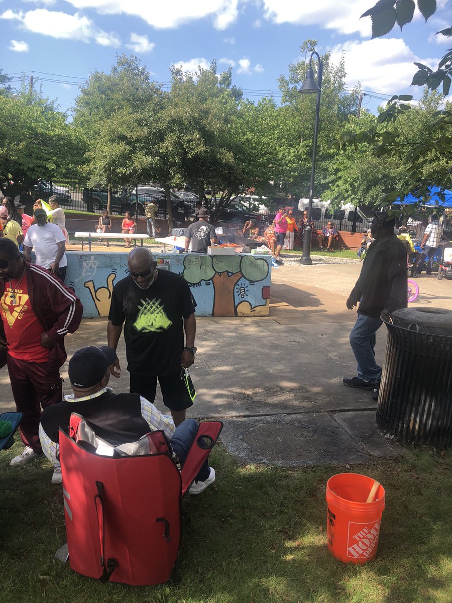 deshell1957's tweet image. Special thanks to the Newark Home Depot for participating in the Stella Wright Project’s Annual Reunion. Green Acres Park, Muhammad Ali Ave. @marcusmccollum @PhelpsFahimah @SeanMorris12 @Ckelly28K @DHRMgregorio @Nap716 @thdmikeb @rickcreditkelly @EmelahNewsome @D66Celest