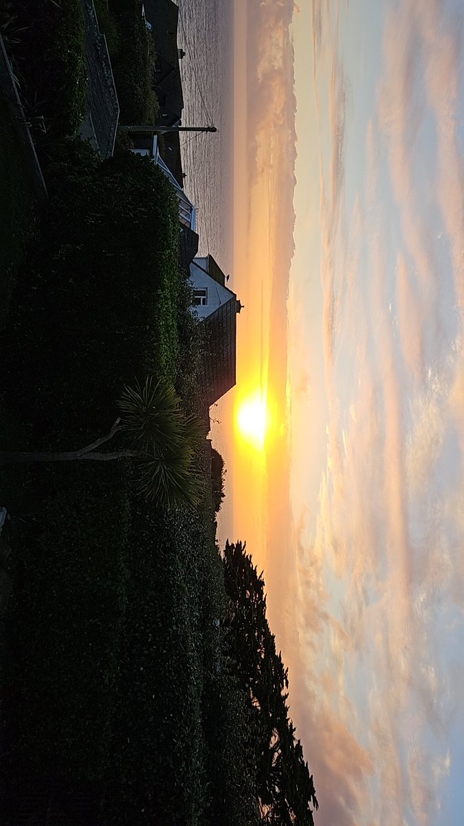 Hey everyone.. big news! Taking a break out, enjoying the beach for for a while and then when I'm back from my holiday? Streams will return! It's been a while but ya boy will be back so stay tuned!