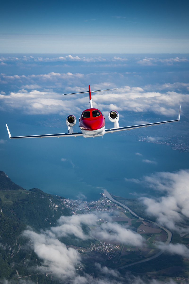 Embracing the boundless skies ✈️Where are you celebrating #nationalaviationday ? ❤️