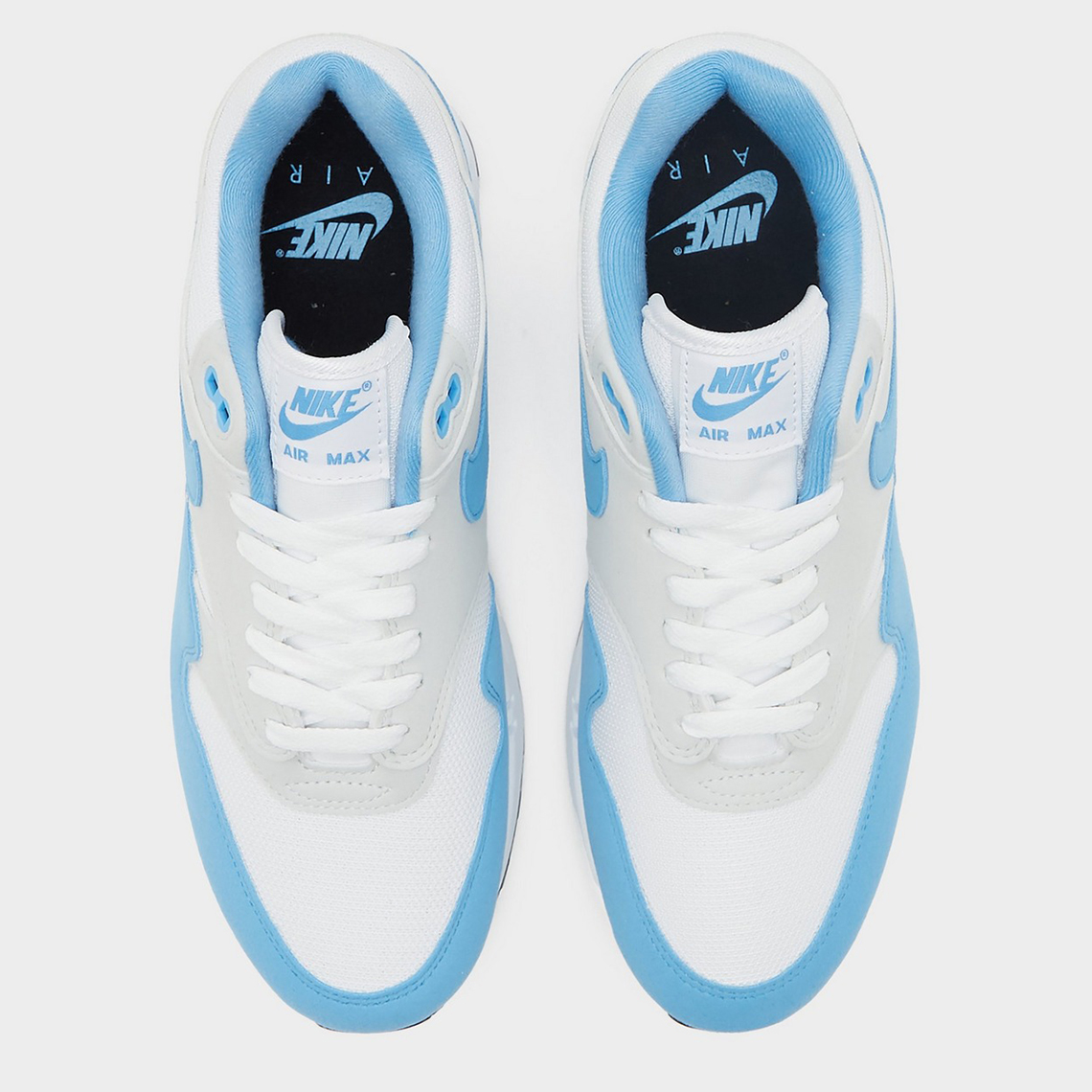 JustFreshKicks tweet media