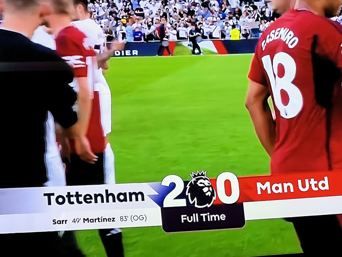 FancyDiMaria_'s tweet photo. Let’s laugh at Man Utd 😂😂 https://t.co/J1PhXpTBmV