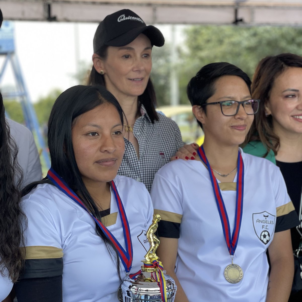 El día de hoy vivimos el cierre de la #CopaCarolina Nos sentimos orgullosos de aportar un año más a este evento deportivo, que busca promover el deporte en nuestra querida ciudad. #Quito