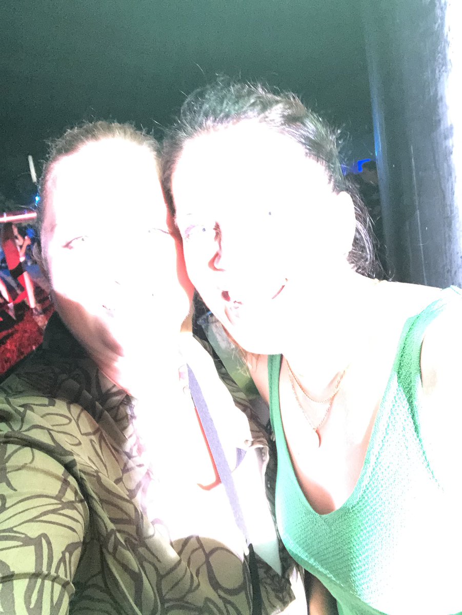 DeeceMaru's tweet photo. We take the best pictures. #pkp23 #boilerroomparty https://t.co/P4frf9pUDW