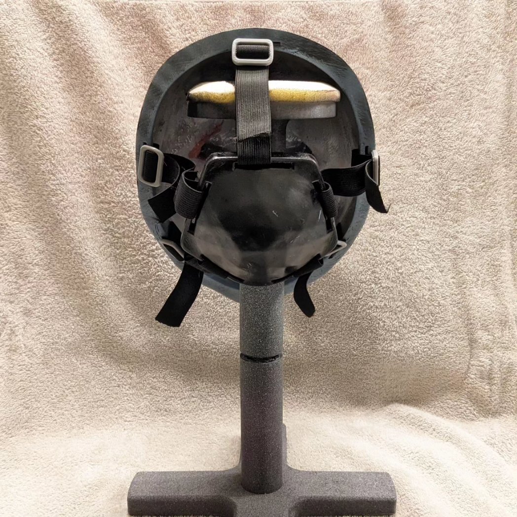 AppleceedZ's tweet photo. In honor of payday 3 right around the corner here's the original gangster hoxton. Printed and painted by me. https://t.co/X3rIVtiFzd