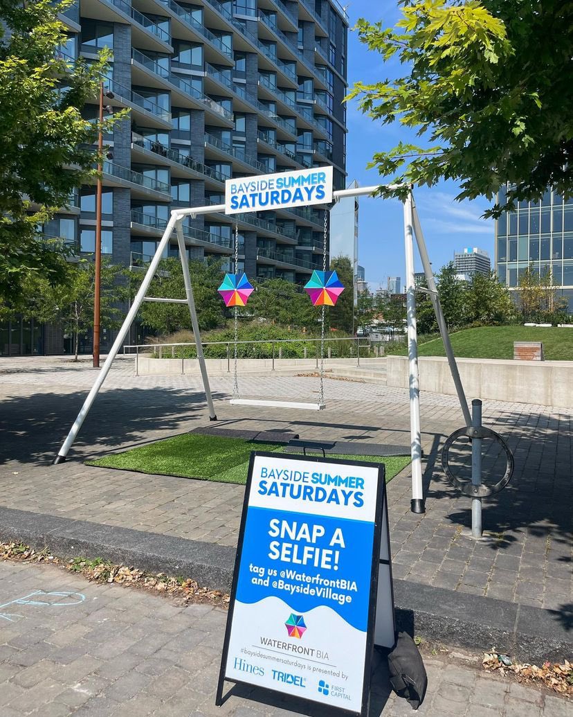 WaterfrontBIA's tweet image. Come on down to Bayside Village to enjoy the perfect BBQ picnic day!! 🌱🥪☀️⛳️ Lawn games, amazing food, crafts, shopping, and more!! 

On until 5pm today 😎 

#atthewaterfront #waterfronttoronto #todotoronto