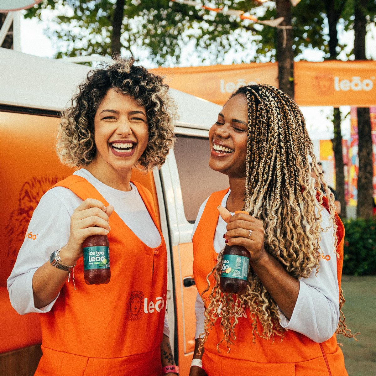 ChasLeao's tweet photo. A todo vapor 💨
Já entramos no ritmo do Festival Zepelim. Vem curtir esse momento com a gente 🧡 

#FicaDeBoa https://t.co/ZMV8mFnOvd