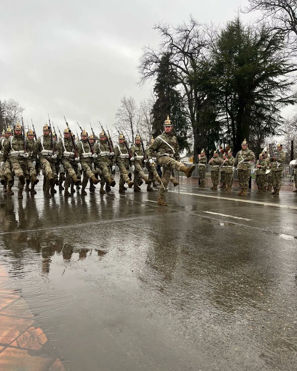 EscuelaMilitarOficial tweet media