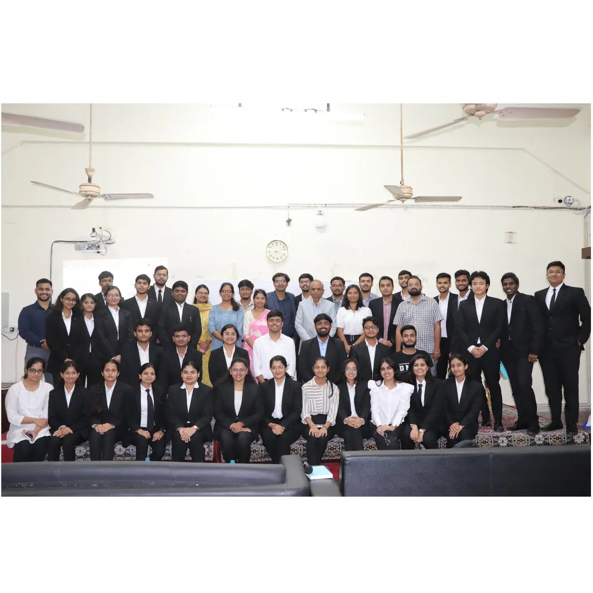 ccl_dnlu's tweet photo. We are happy to announce that CCL has successfully conducted the workshop on "India's Anti Defection Laws". Thank you to the speakers, participants, centre members and everyone who made the workshop a great success. https://t.co/gfqhVSBfeI