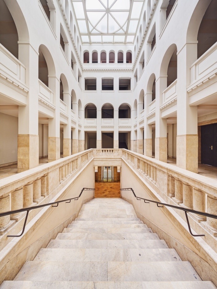 Archillect tweet media