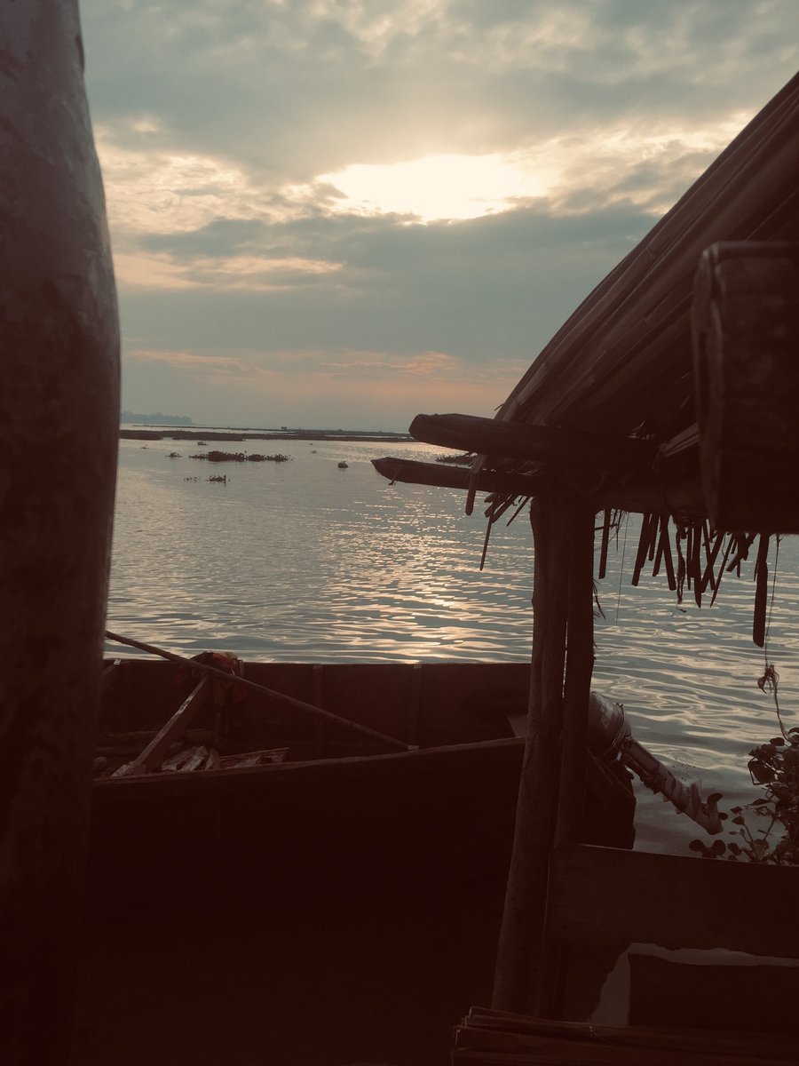 Aerple1's tweet photo. “Africa” Uganda 🇺🇬 https://t.co/TUPMy2dUS7
