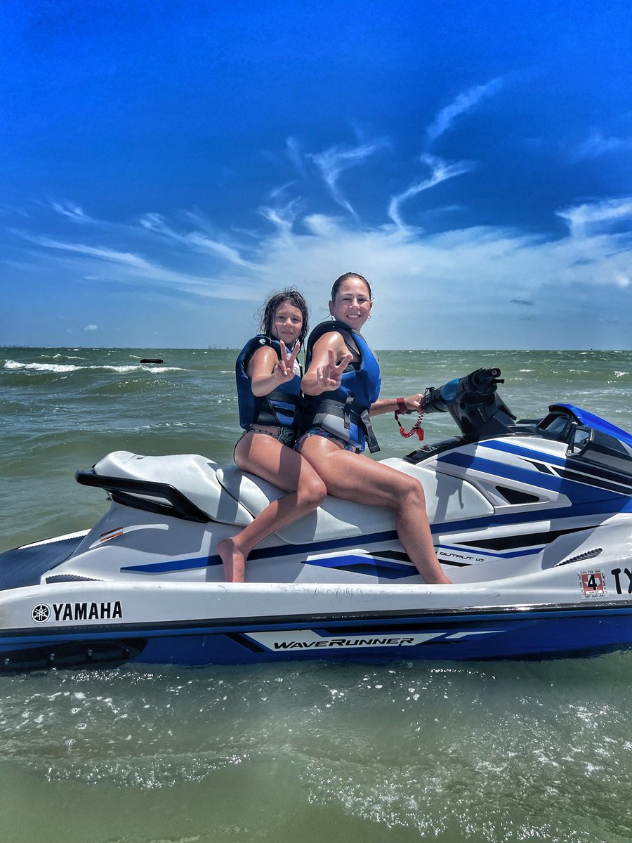 #jetskicctx momma and daughter making a round on ⁦@VisitCCTexas⁩ Bay on a beautiful Saturday afternoon. #texastravel #gulfcoastcapital #downtowncctx #letsride