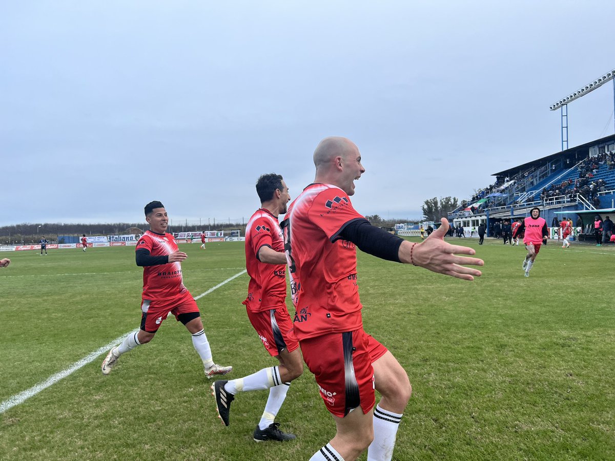 Club Luján tweet media