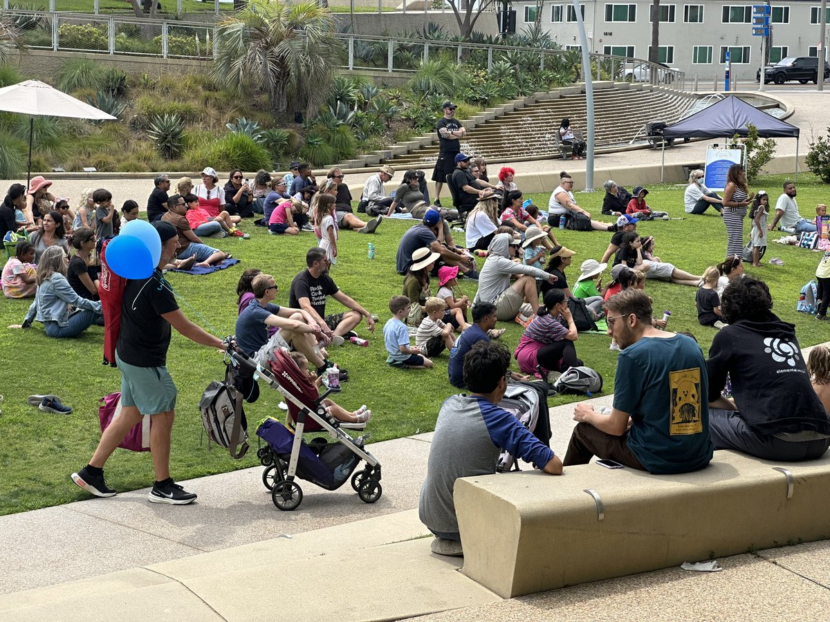 Airport2Park's tweet image. At Tongva Park in Santa Monica enjoying “Endless Summer C. A. M. P.” (Community | Art | Music | Picnic) #ParksAreForEveryone #MusicInTheParks #MoreParks