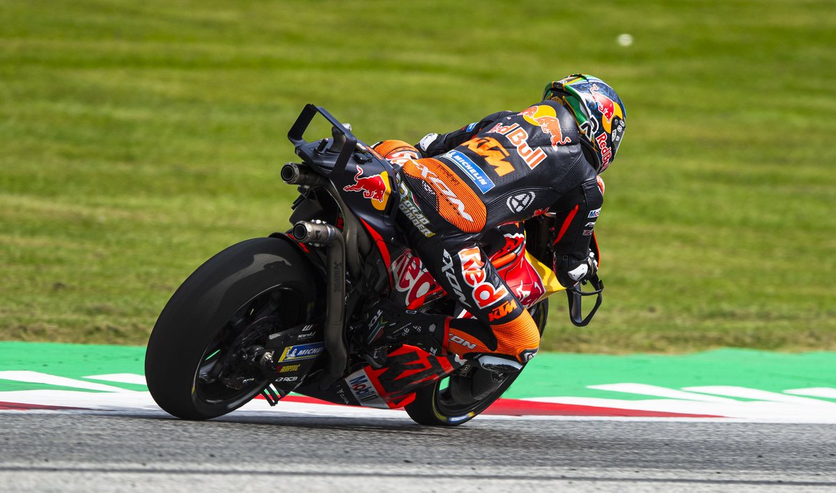 TCX Boots tweet media