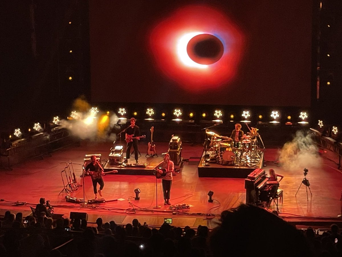groovedh's tweet photo. @MtJoyBand Red Rocks 11/10 🎯 Bonus pts for @brookandbluff during set break night 1. https://t.co/9gfuTWjUtk
