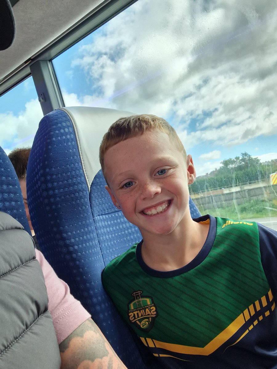 Flecky1988's tweet image. Up the Anne's 🟢 🟡 well done to our @CalFleck leading boys to league title and promotion 💚💛 some club 👏