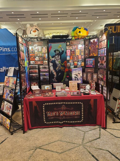 I'm having a ~great~ time at DenFur and there is still two whole days to go!   Don't forget to come see<a href="/tag/throwback"class="tags"><span>#throwback</span></a>