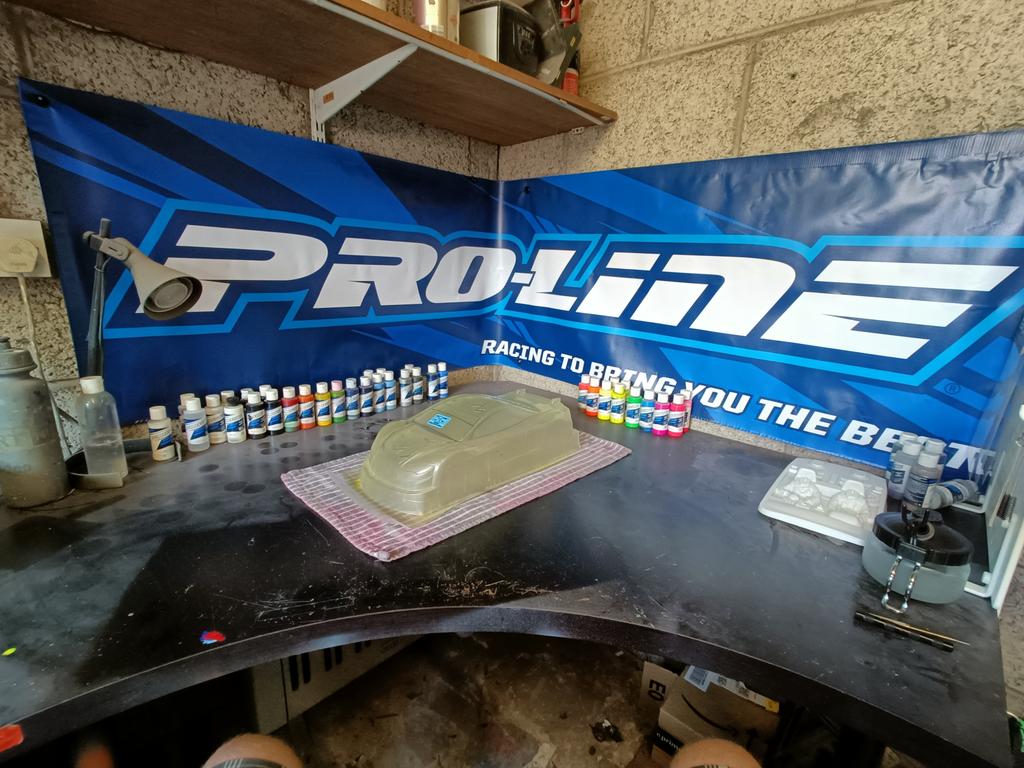 gingapaint's tweet photo. Been quietly updating the WODAS  as I go for the last while. Freshly stocked with @ProLineRacing paint and ready to go! Inspiration for the next video, very welcome! 😂#rcracing #rcpaint https://t.co/6H1zn86c4g