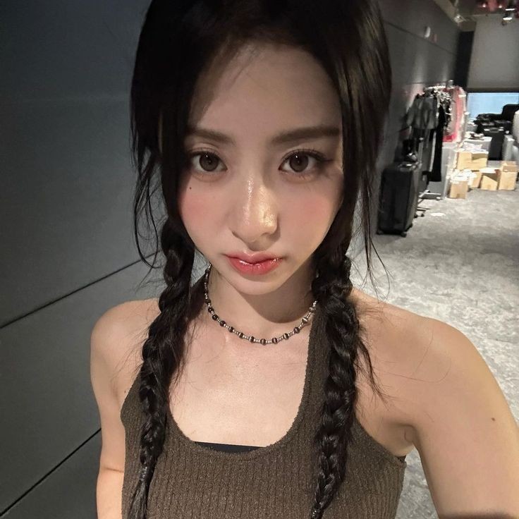 usser404_'s tweet photo. Ivy Josephine https://t.co/0oiLSRUdpO