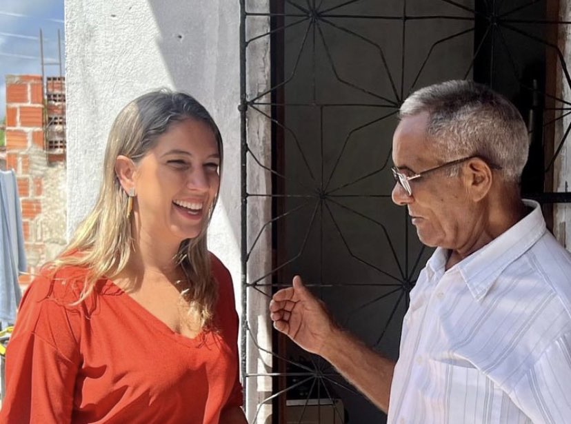 Larissafgaspar's tweet photo. Sabadão de agendas em Paracuru começou cedinho!
Vim conversar com moradores da Comunidade Campo Semente sobre suas demandas, foi maravilhoso!
Obrigada meu amigo Zé Ferreira, Dona Socorro e toda a família pela acolhida.
A nossa luta é por todo Ceará!!
#paracuru https://t.co/qdZl87iZNo
