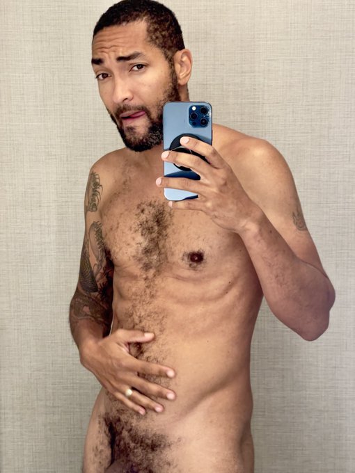 Good morning. https://t.co/sclsTqiIKN<a href="/tag/newprofilepic"class="tags"><span>#newprofilepic</span></a>