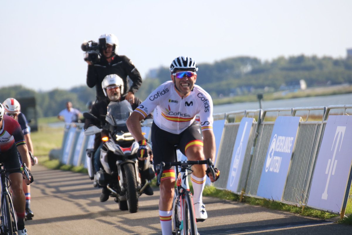 RFECiclismo's tweet photo. #EPC2023 | ¡DAMIÁN RAMOS, CAMPEÓN DE EUROPA! 🇪🇺 🥇

➡️ El gallego (C4) se impuso al sprint tras ir en una larga fuga con dos corredores más

➡️ Julio Bermejo ha sido séptimo 

¡Enhorabuena! 👏

#TeamESPCiclismo🇪🇦 
@ciclistacofidis https://t.co/VhQdBNmf3a