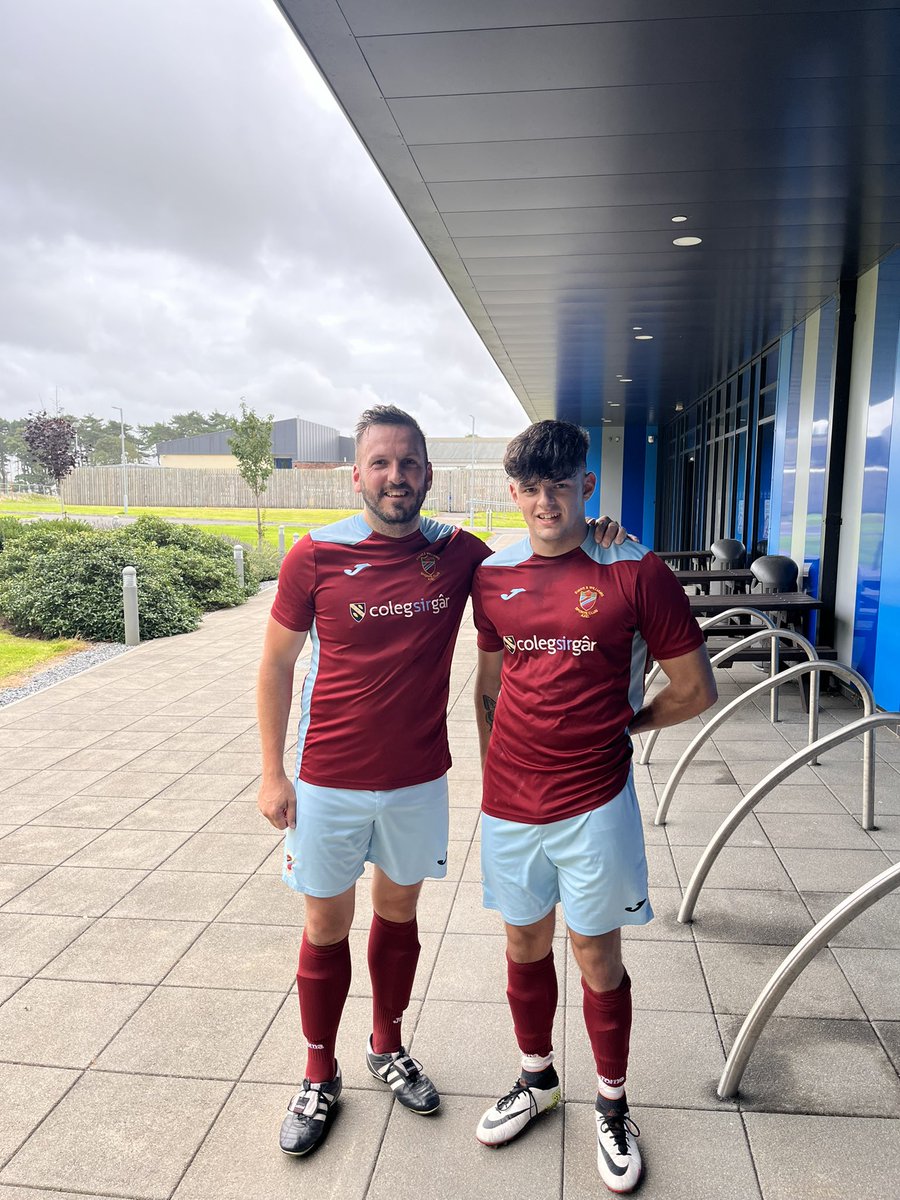 bengregs17's tweet image. Rolling back the years at right wing 😂 loved being back in the old claret and blue of @EvansWilliamsFC and with the boy #LifeInTheOldLegsYet #Albies