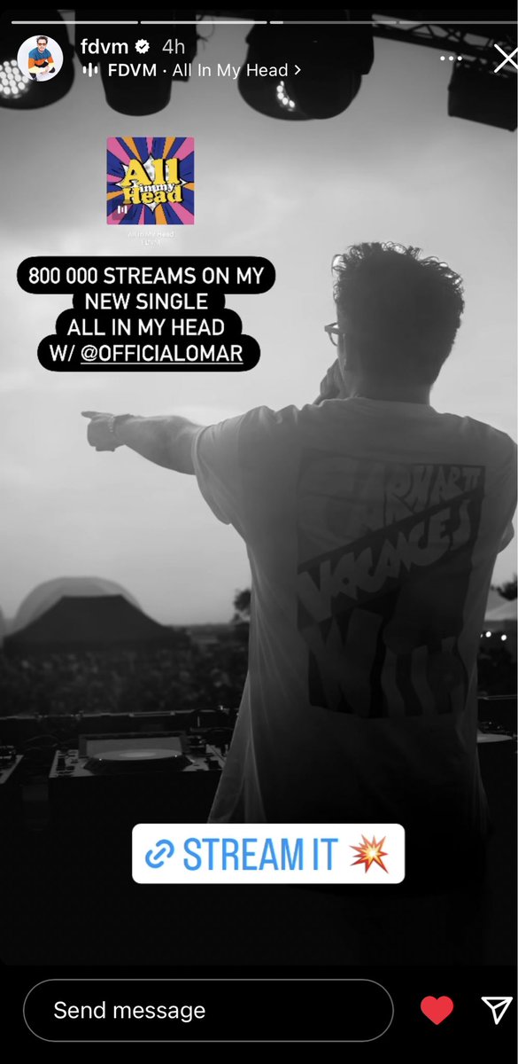 tvchristy7's tweet image. We need to get this song to a million streams