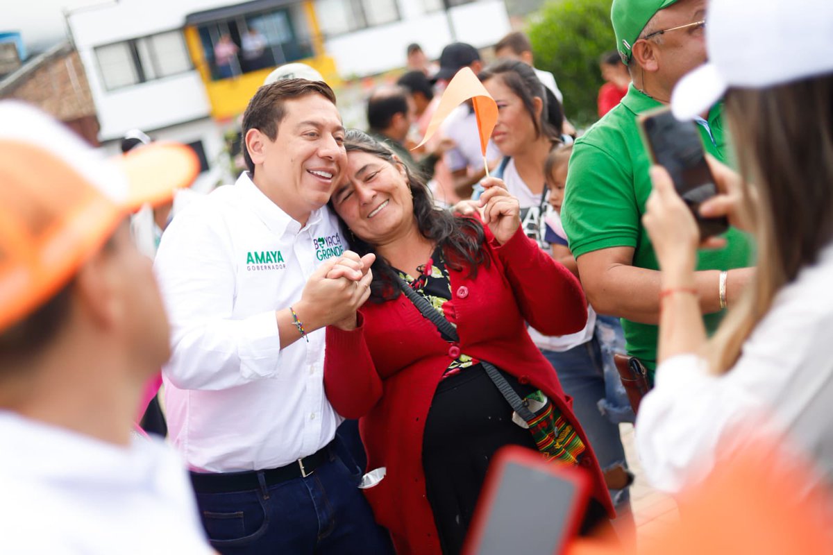 CarlosAmayaR's tweet photo. Iniciamos nuestro recorrido por el Occidente de Boyacá en el hermoso municipio Buenavista. 

Agradecemos el gran apoyo a nuestros amigos candidatos a la alcaldía, Edwin Espitia y Ovidio Parra.

Esta es la demostración de una #BoyacáGrande, de la que suma todas las fuerzas para construir un mejor departamento.

Aquí ya lo hicimos bien. ¡Y ahora lo haremos mejor! 💚💜🤍