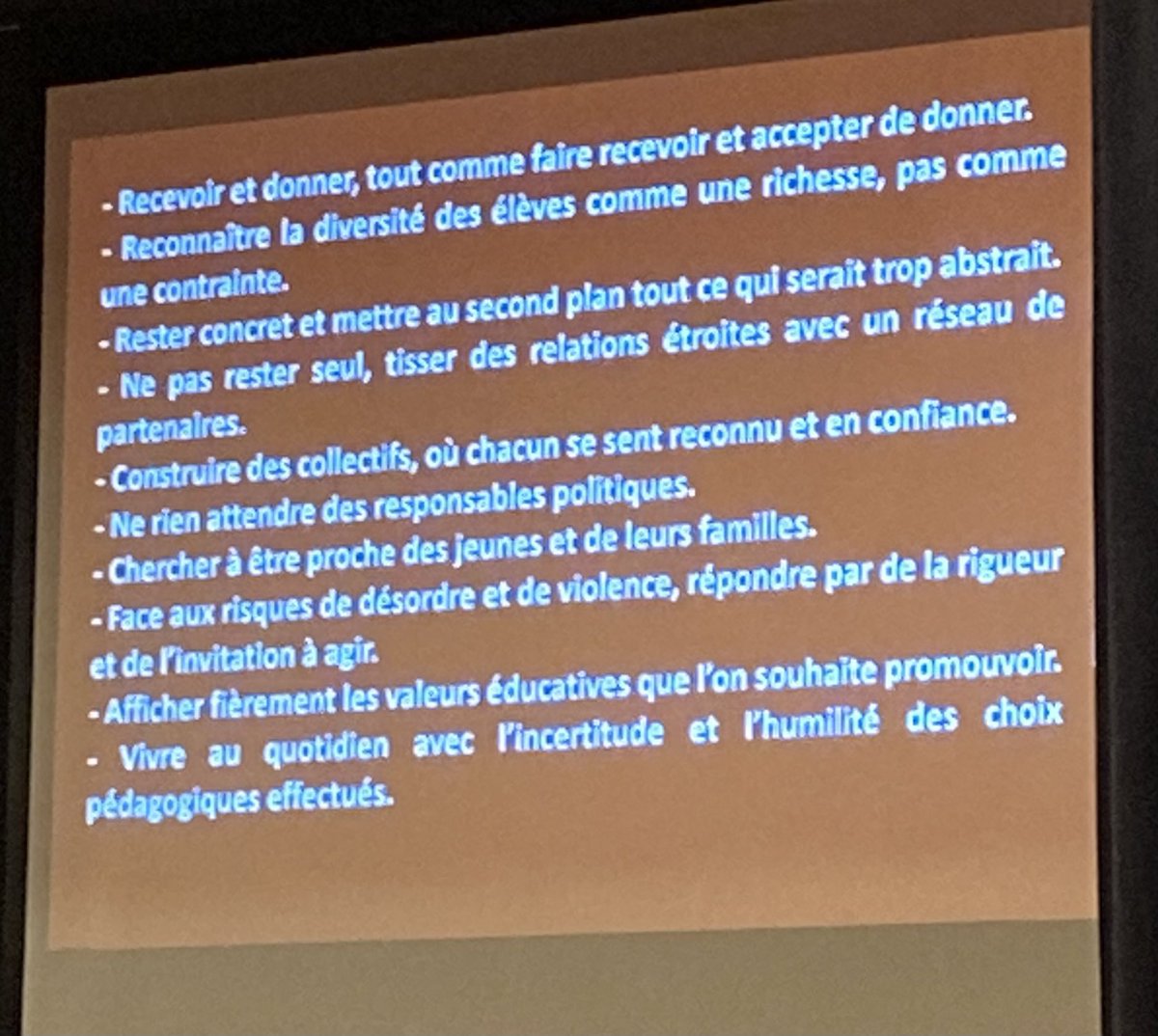 lecoquelicot's tweet photo. Principes des réseaux d’échanges réciproques de savoir #RERS #Recrap2023 https://t.co/tPlwOZpNvX