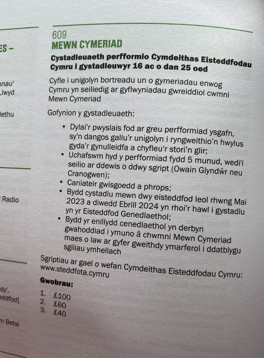 MewnCymeriad's tweet photo. Newydd brynu copi o restr testunau Eisteddfod Rhondda Cynon Taf. Cyffrous iawn gweld cystadleuaeth newydd sbon yn yr adran llefaru 😃 @eisteddfod @MenterIaithRhCT @TheatrGenCymru @steddfota16 https://t.co/LPmE9Cm3UB