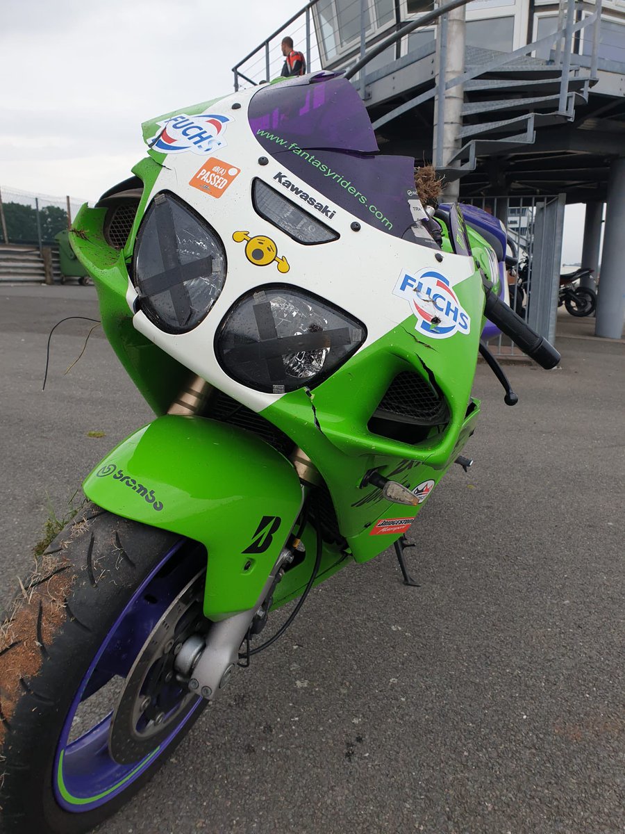 Fantasy_Riders's tweet photo. @Kawasaki_News Any spare parts lying around the factory very welcome 😭 https://t.co/RTnavmdh3Y