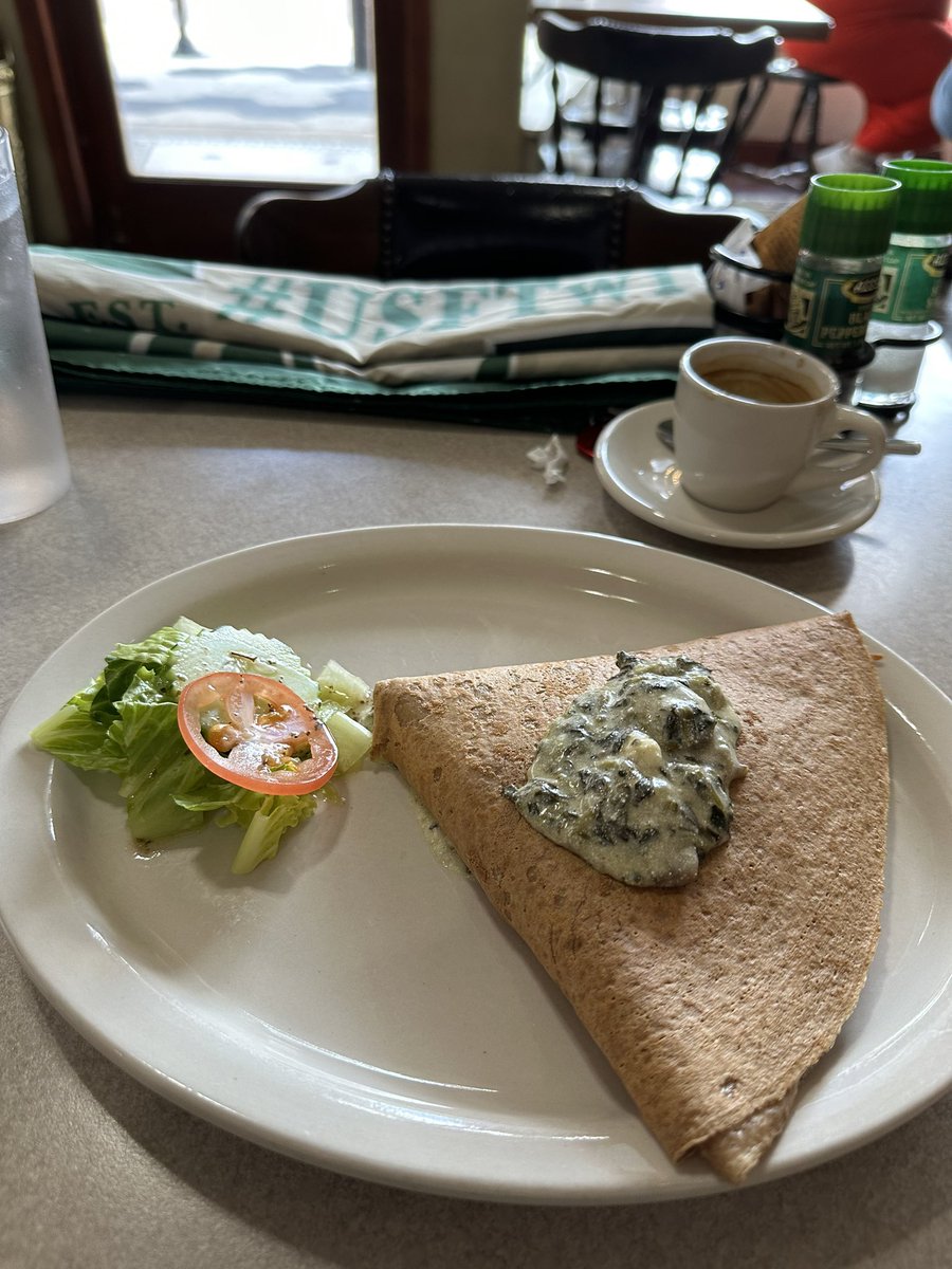 USFHerd's tweet photo. I’m not bougie, but the La Creperia Cafe @ Ybor City is a dope way to prepare for @USFTampaAlumni’s #BullsBlockParty 
#USFTwitterHerd https://t.co/Ge0JR8Dfrp