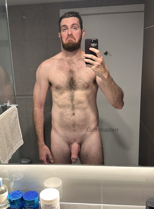 Thank you all for 200k 🫶   Here&rsquo;s my soft dick, as promised I&rsquo;m a grower. https://t.co/OfVNykCe1Y
