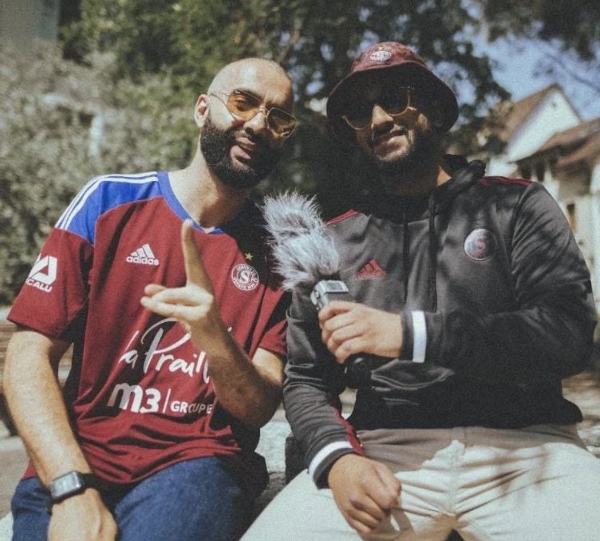 Images exclusives du journaliste de SportCenter en train de demander à un supporter d’Etoile Carouge ce qui s’est passé après le match <a href="/20minutesOnline/">20 minutes</a>  #FCSion #ServetteFC #Etoilecarouge