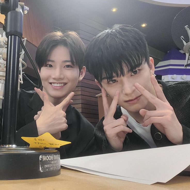 Happy Birthday sa Alden namin <a href="/usernagmumuni/">closed.</a> ito na ang tamang panahon at wala ng nakaharang na pader. 😎