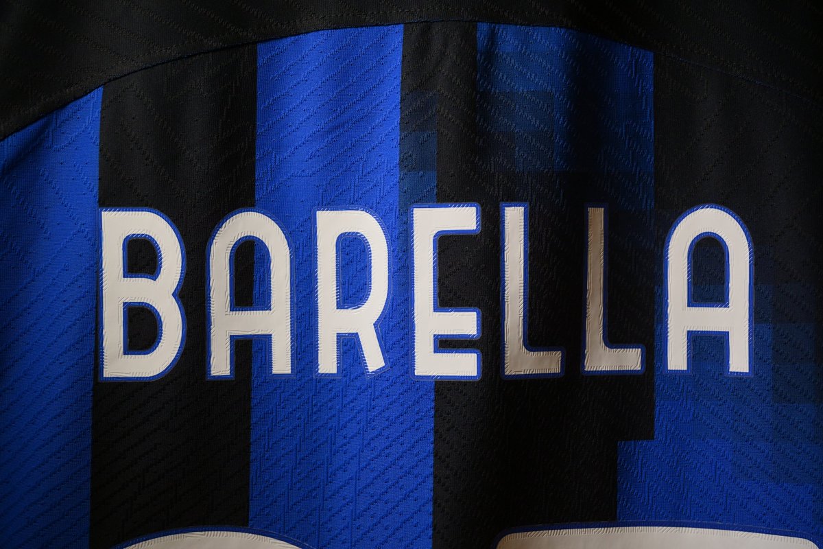 Inter's tweet photo. 👕⚫🔵

#ForzaInter #InterMonza https://t.co/s2Tgl8qV28