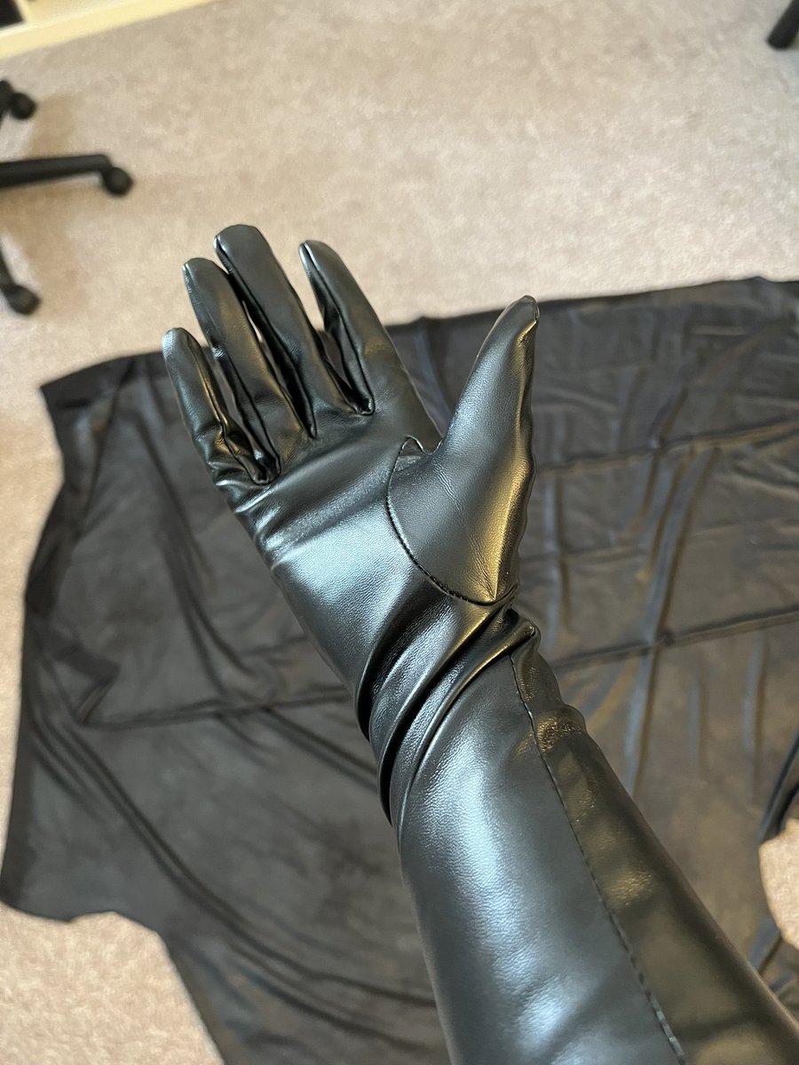 Em 🌃 @ NA FanFest 2026 tweet media