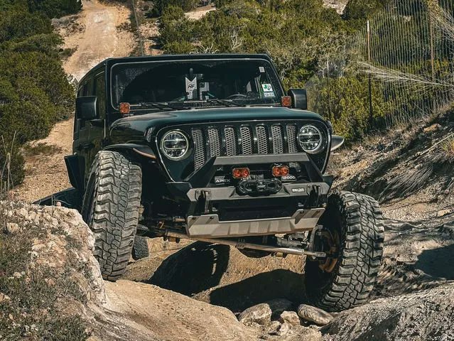 What trail are you exploring this weekend?! 👀 
northridge4x4.com 

📸 @maverick_jl_4xe 

#northridge4x4 #nr4x4 #northridgenation #deals #jeepjl #jeepjk #jeepjt #jeep #industryleader #overland #overlanding #offroad #wrangler #gladiator #offroading #4x4 #fourwheeldrive