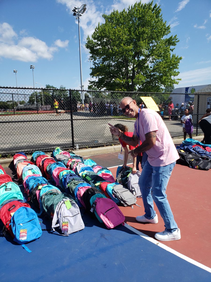 Sandy Hayes tweet media