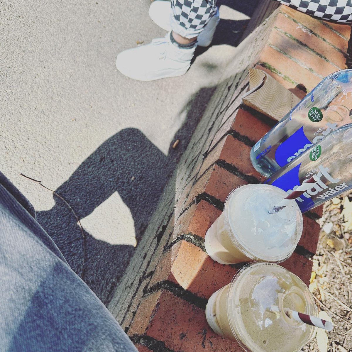 KidAmeliaMusic's tweet photo. Happy national photographer day! Shoutout the the goat @vivalabezz for all the amazing recent shots I’ve been posting! Absolute legend. #photographer #nationalphotographerday #photos #rock #indie #grungeaesthetic https://t.co/7gbNB7DFzW
