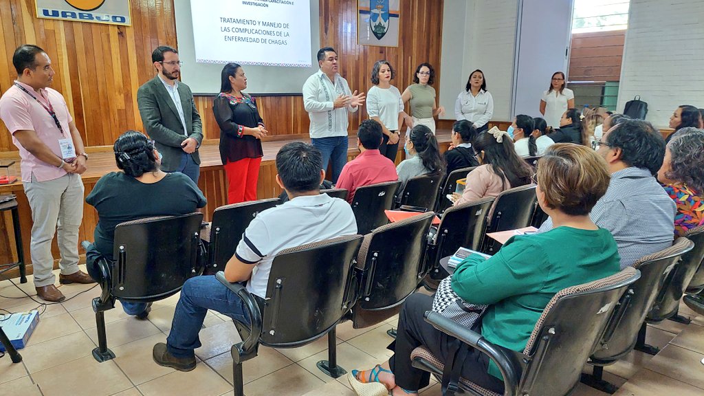 Juris01_VC's tweet photo. Con el objetivo de identificar y diagnosticar los posibles casos de enfermedad de Chagas en pacientes, los @SSO_GobOax a través de la #JSVC, realizaron la capacitación "Tratamiento y manejo de las complicaciones de la enfermedad de chagas", dirigido a personal médico y enfermería https://t.co/uFcoqSoLXW